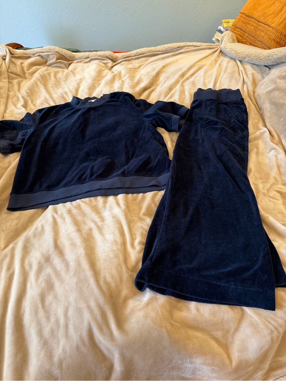 PACT Navy Velour Lounge Set - Two Piece Top & Pants Travel Women’s Medium